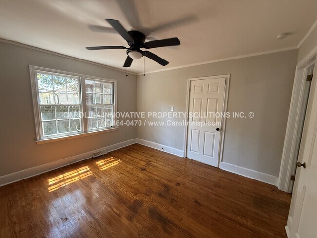 Building Photo - 1102 Ebenezer Ave Ext