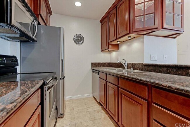 Building Photo - 7777 W 91st St