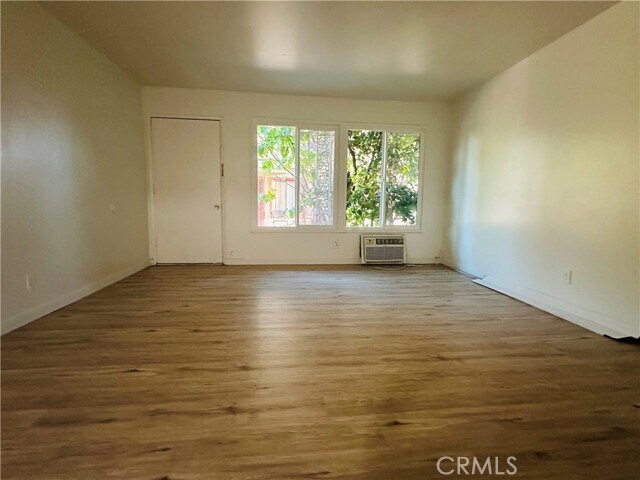 Building Photo - 607 N Dalton Ave