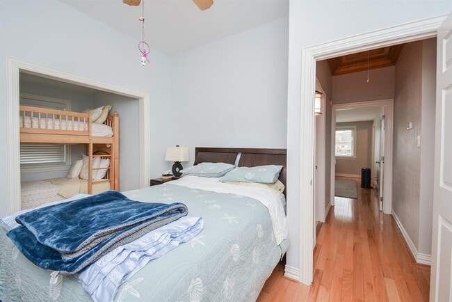 Building Photo - 400-1/2 4th St