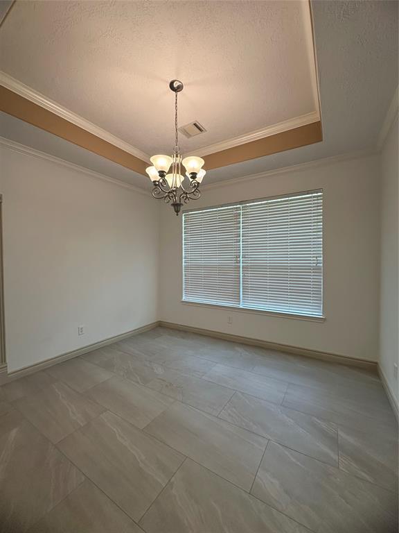 Building Photo - 2027 Marchwood Manor Dr