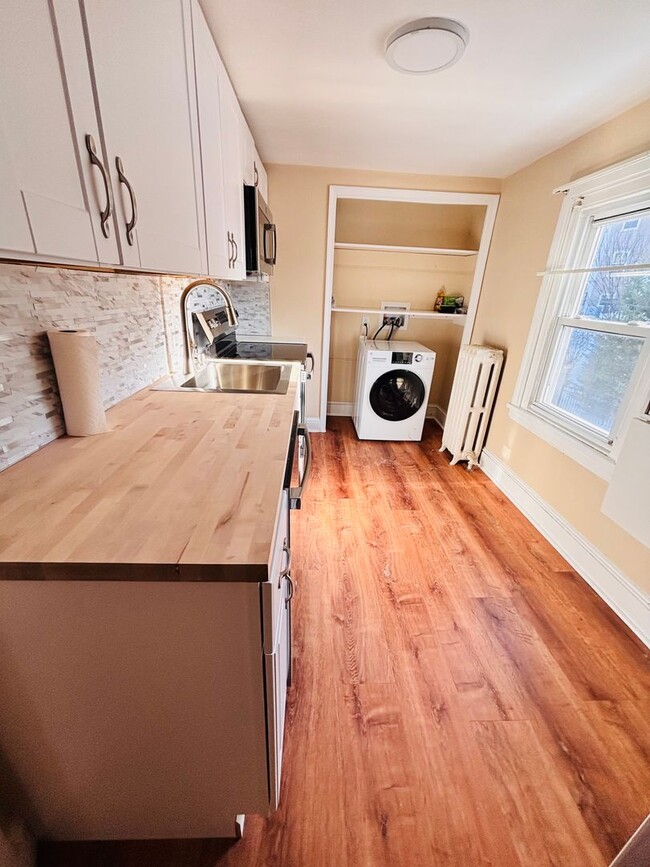 Building Photo - 47 S Merion Ave