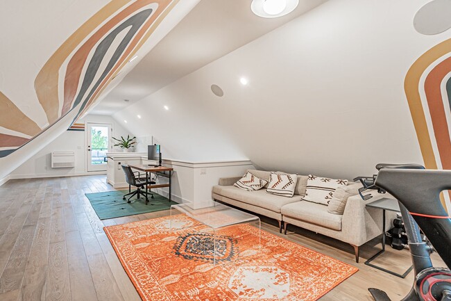 Building Photo - Luxury 3BD, 2.5BA Sloan's Lake Home with Top Floor Flex Room