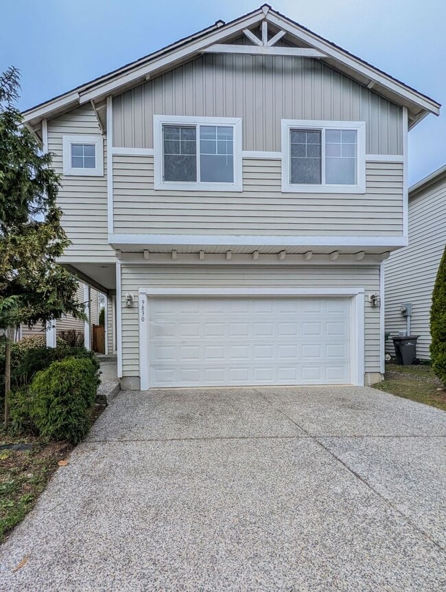 Building Photo - Beautiful 4 bed 2.5 bath home in Silver Lake!