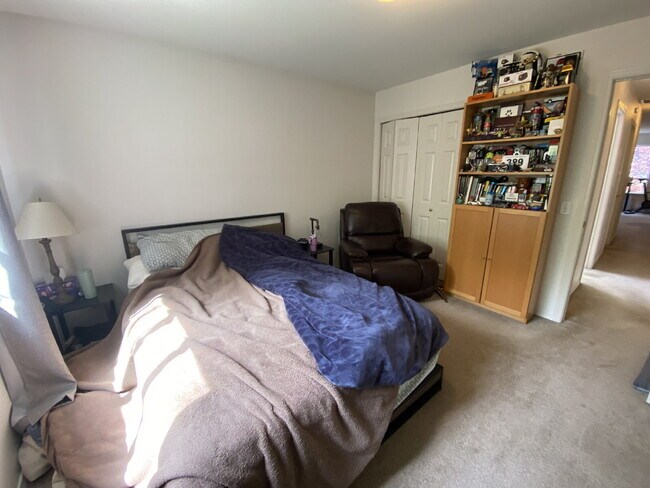 Building Photo - Quiet Corner Townhome | 2 Bed + 2 Bath | Spacious Bedrooms | Pet Friendly | W/D | $1,900/mo