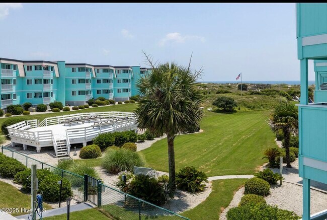 Building Photo - 301 Commerce Way