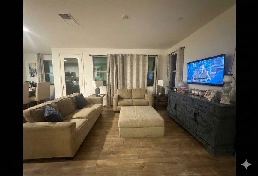 Building Photo - 1042 Sea Glass Way