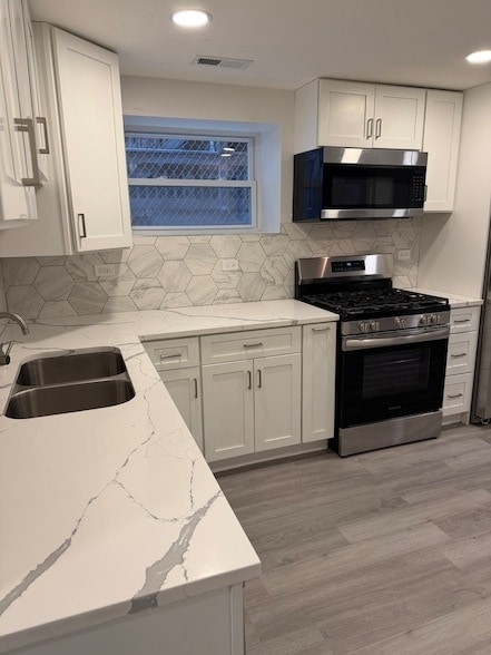 Building Photo - 8106 S Langley Ave