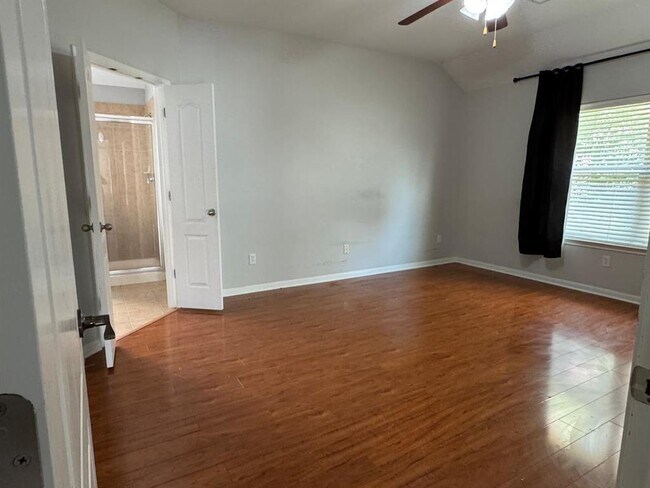 Building Photo - 4200 Adagio Pl