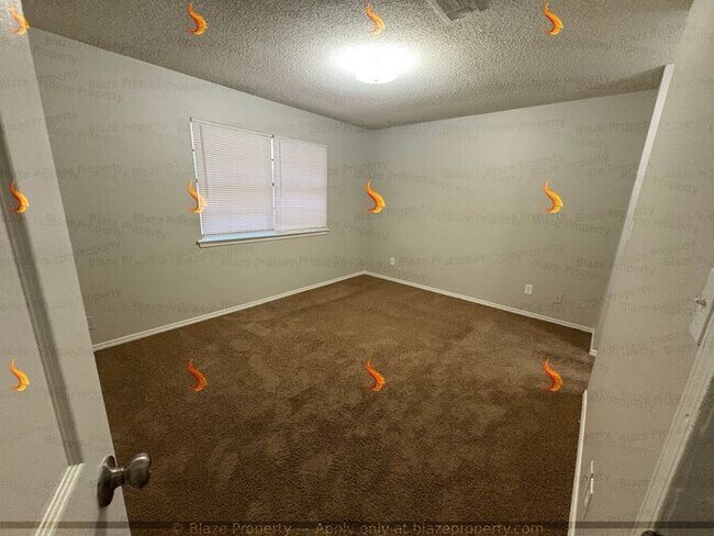 Building Photo - NOW LEASING : 3 Bed 2.5 Bath Townhouses