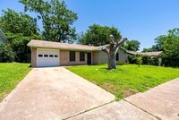 Building Photo - 310 E Grady Dr