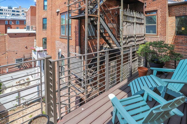 Building Photo - 2024 16th Street NW, # 3