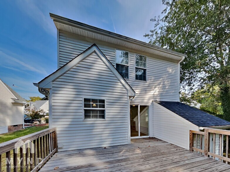 Building Photo - 4424 Valley Cove Ct
