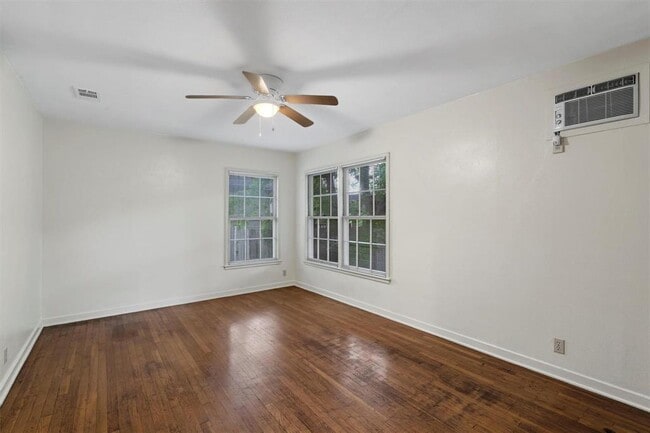 Building Photo - 1511 Alguno Rd