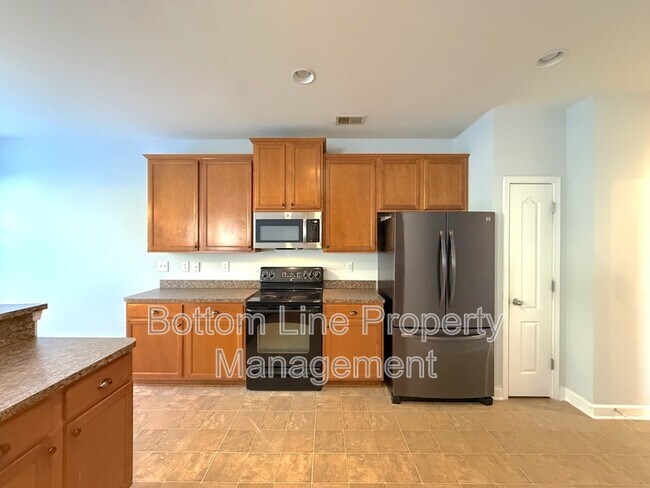 Building Photo - 2420 Early Flight Dr