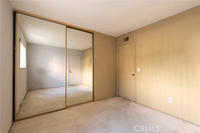 Building Photo - 324 S Palo Cedro Dr