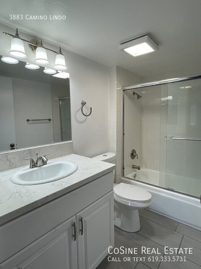 Building Photo - 3883 Camino Lindo