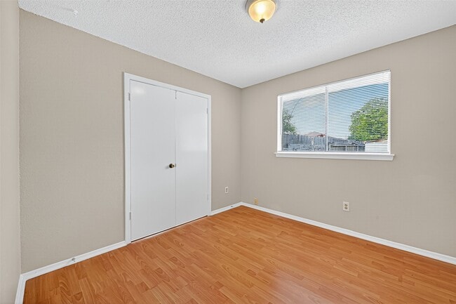 Building Photo - 7407 Alegria Dr