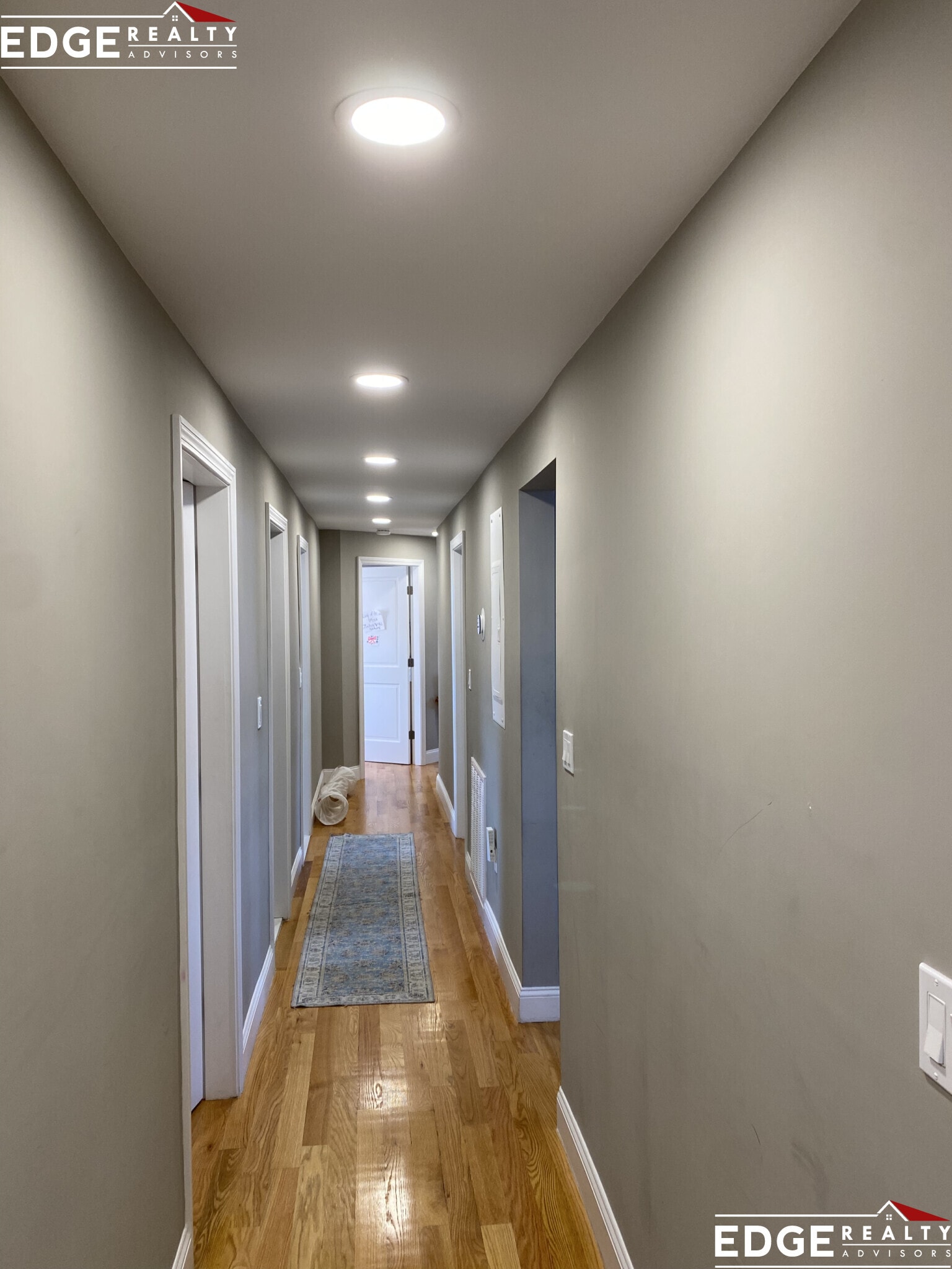 Building Photo - 1914 Beacon St