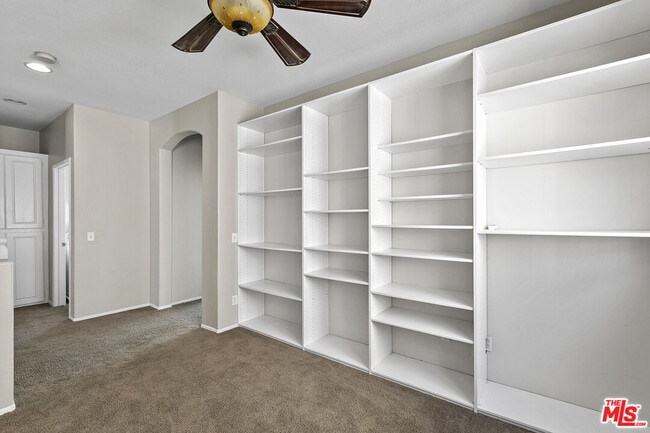 Building Photo - 30319 Cedar Oak Ln