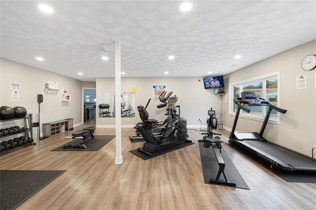 Building Photo - 144 Edaville Ct