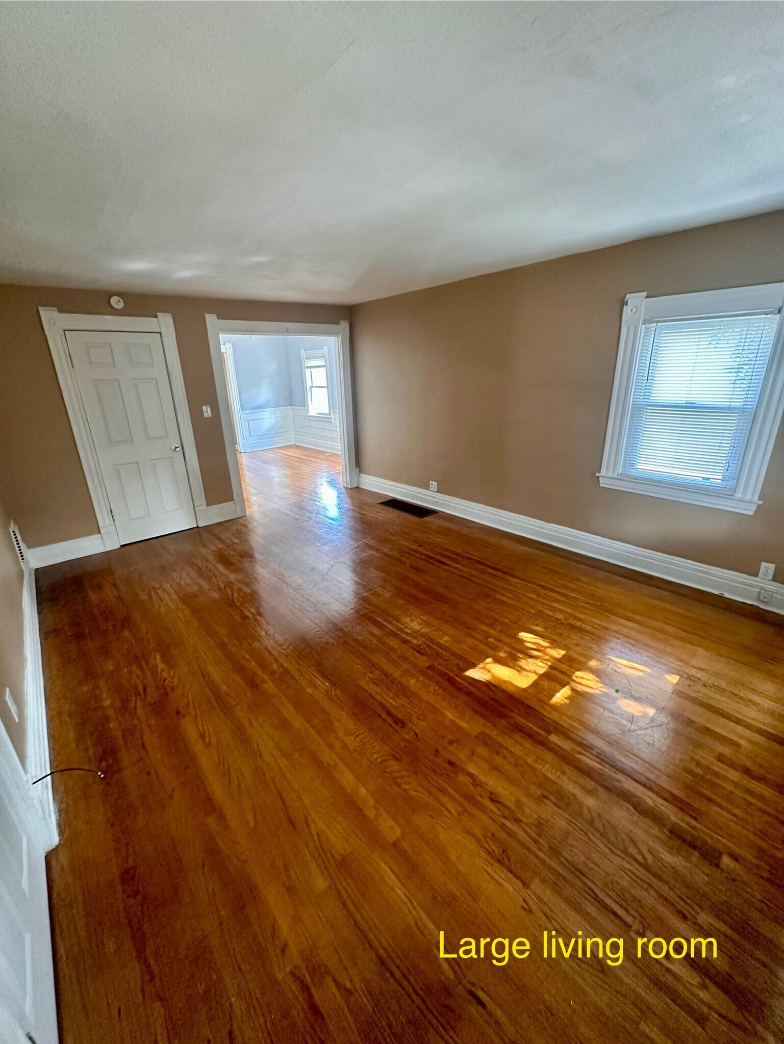 Building Photo - 102 Peck Ave