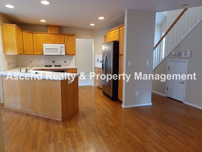 Building Photo - 3 Bed on CuldeSac Close to Intel, Orenco S...