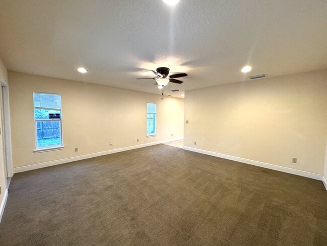 Building Photo - 2525 Gowen St