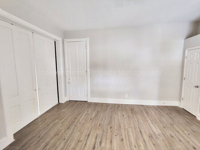 Building Photo - 817 S Main St