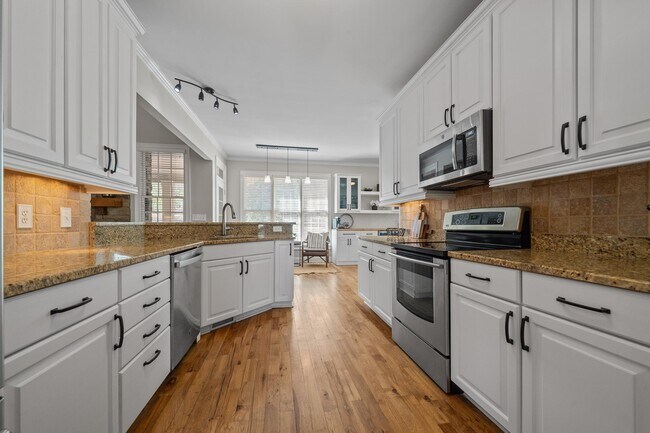 Building Photo - 29 Oakton N