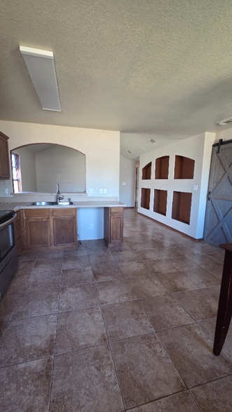 Building Photo - 2938 Santa Sofia St