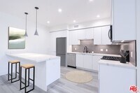 Building Photo - 11800 Courtleigh Dr