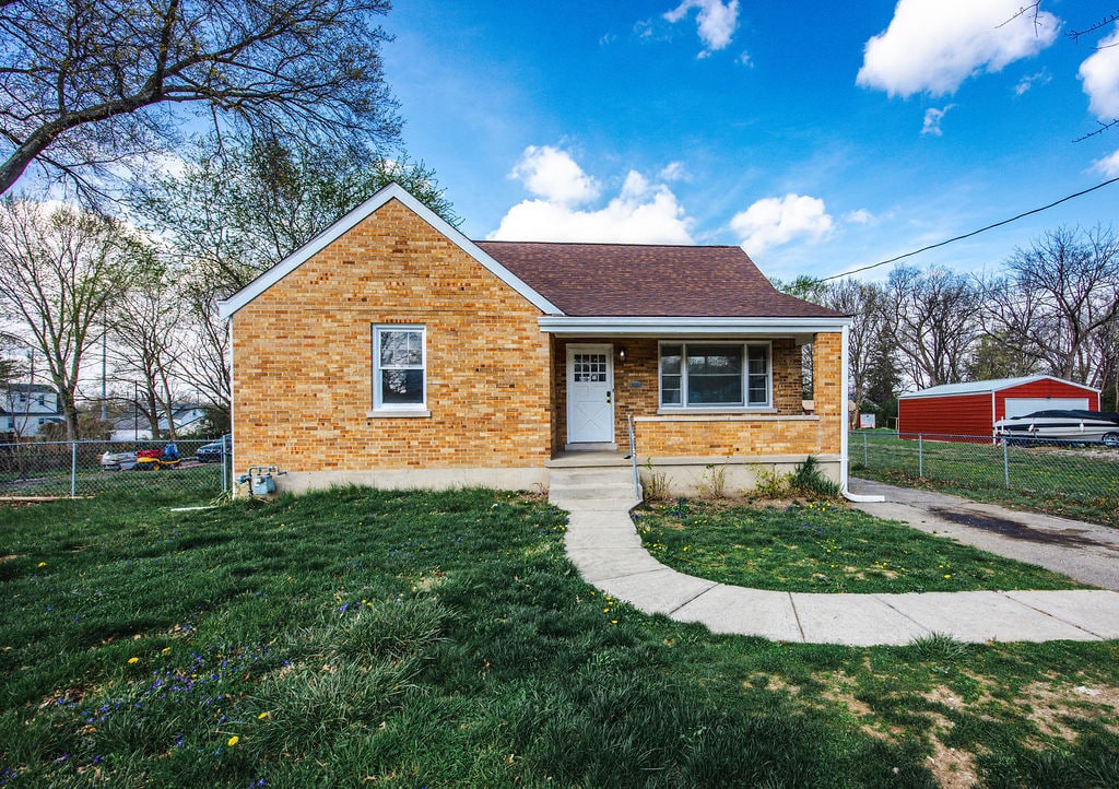 Building Photo - 8253 Brownsway Ln