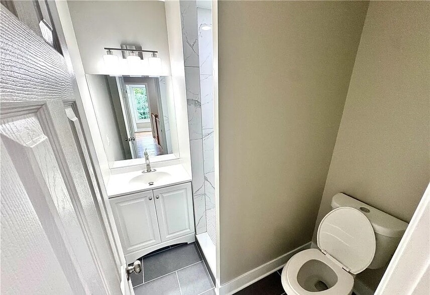 Building Photo - 1130 W High St