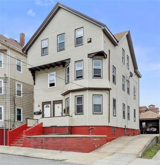 Building Photo - 86 Berkley St