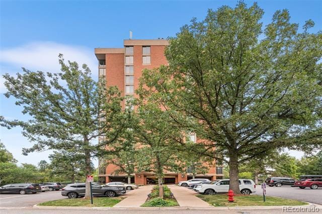 Building Photo - 1900 E Girard Pl