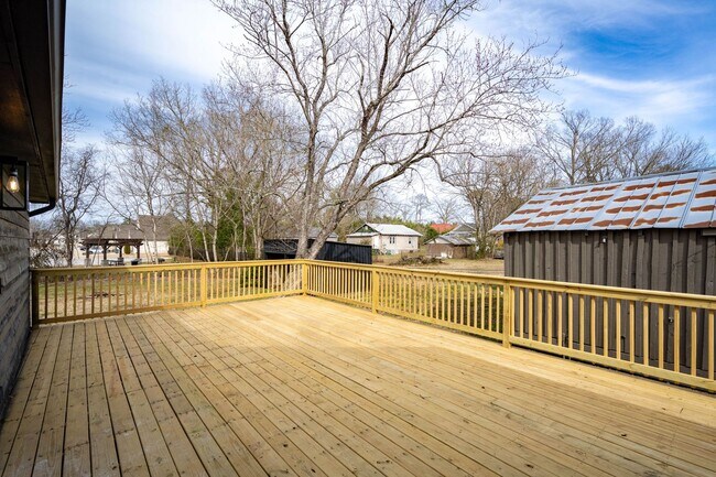 Building Photo - 8229 Patterson Rd