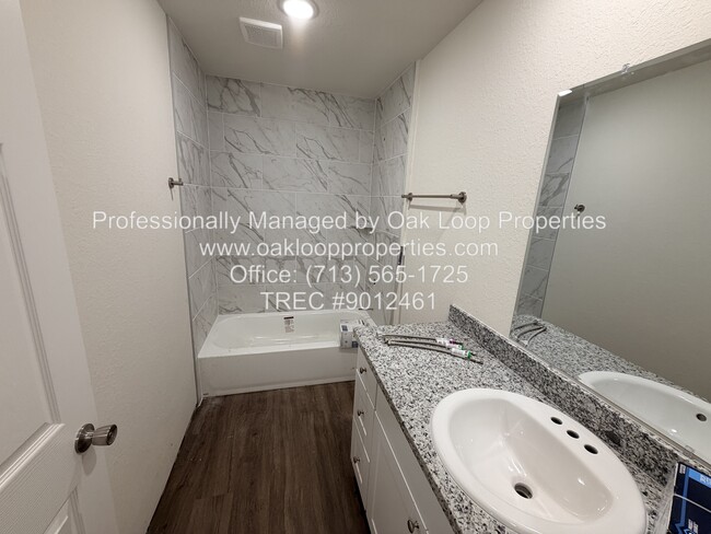 Building Photo - 2002 W Texas Ave