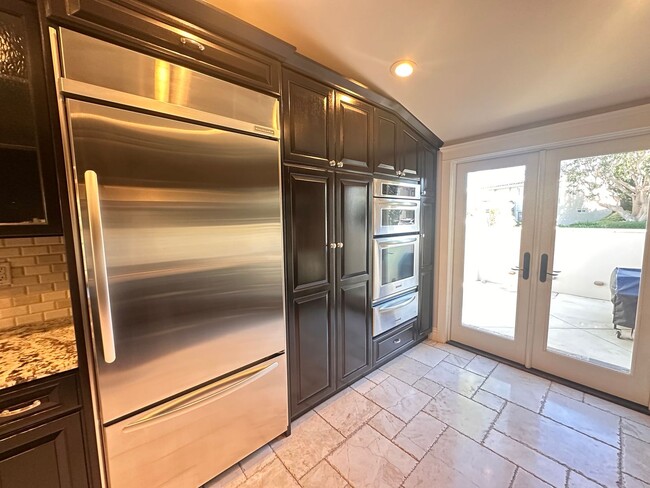 Building Photo - The Bluffs Newport Beach - House for Lease