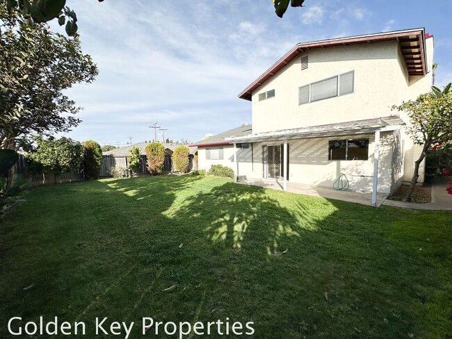 Building Photo - Nice two-story home on a cul-de-sac!