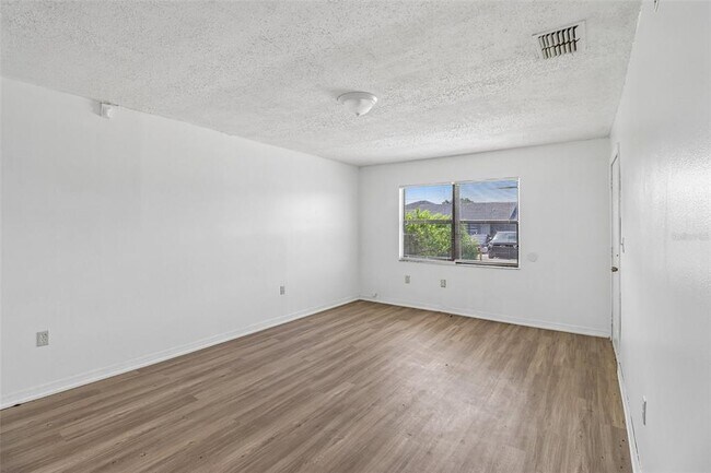 Building Photo - 384 Cocoa Ct