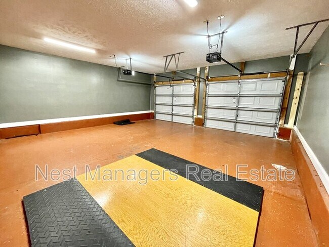 Building Photo - 315 Copper Creek Dr