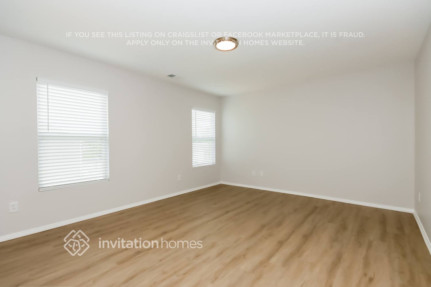 Building Photo - 849 Willow Creek Dr