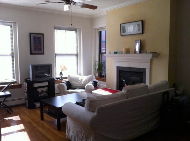 Primary Photo - 13 Worcester St