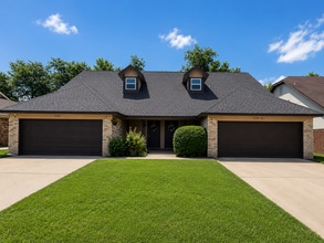 Building Photo - 7716-7718 Sable Lane