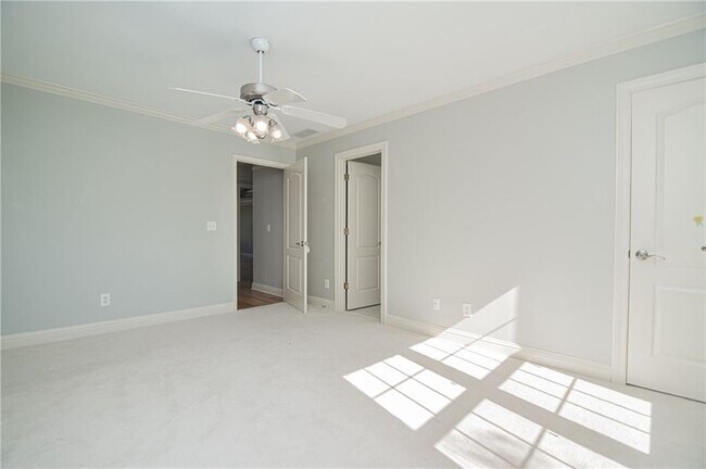 Building Photo - 4012 Erin Dr