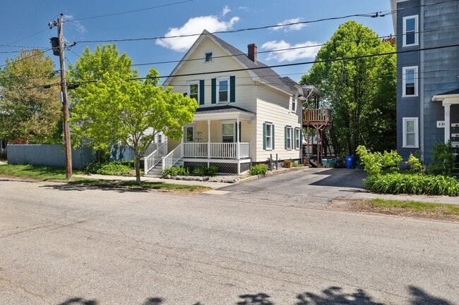 Building Photo - 108 Dartmouth St