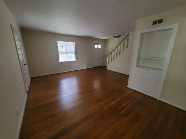 Building Photo - 508 Walter Ct