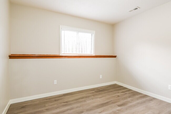 Building Photo - 2985 W 5750 S