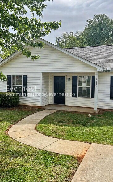 Building Photo - 1439 Clooney Ln